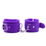 Наручники из кожезаменителя Begginers Furry Cuffs Purple
